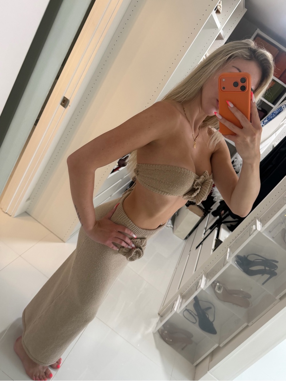 Women’s Knit Tie-Waist Maxi Skirt in Tan